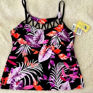 NWT TANKINI TOP WITH BRA
